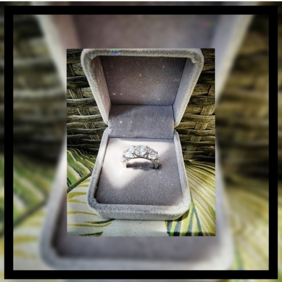 Elegant Silver Moissanite Ring by - Picture 6 of 16